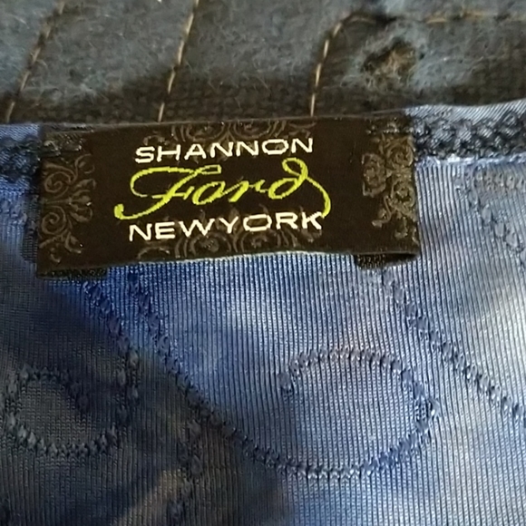 Top - Picture 3 of 3